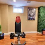 4 Bedroom, 2 Bath, King Beds, Outdoor Space, Grill, Free Parking, Nice Area