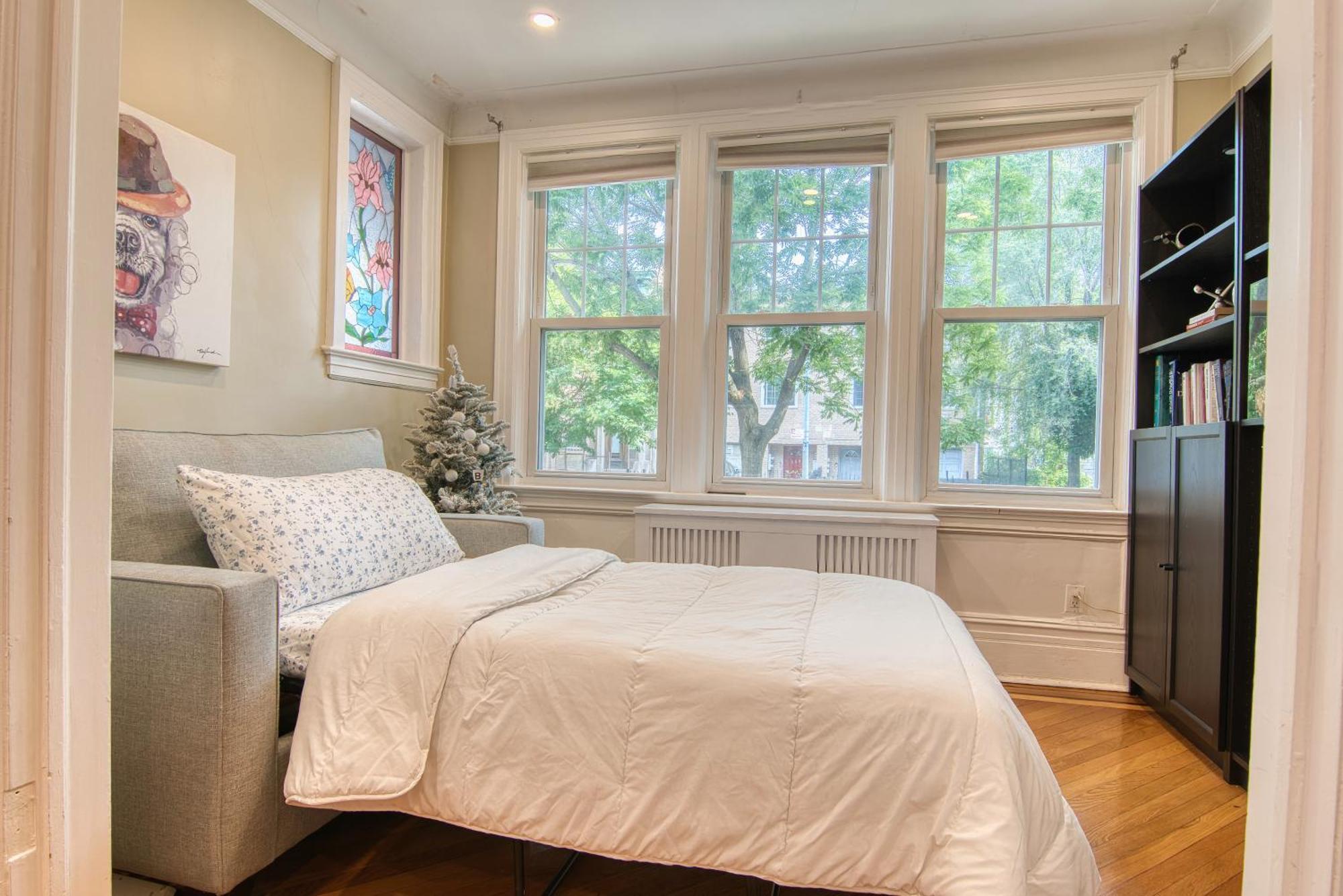 4 Bedroom, 2 Bath, King Beds, Outdoor Space, Grill, Free Parking, Nice Area * Nova York