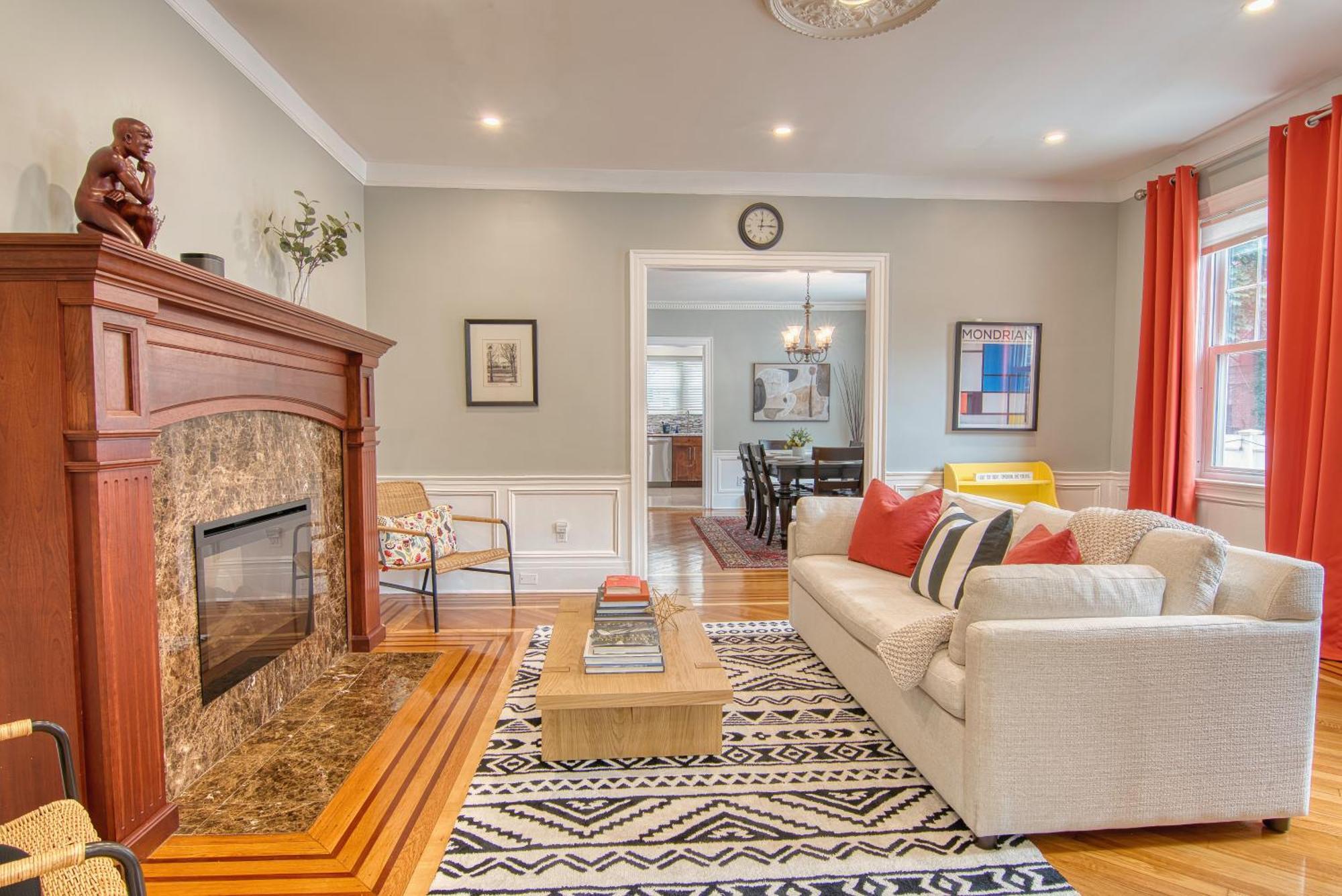 4 Bedroom, 2 Bath, King Beds, Outdoor Space, Grill, Free Parking, Nice Area Nova York